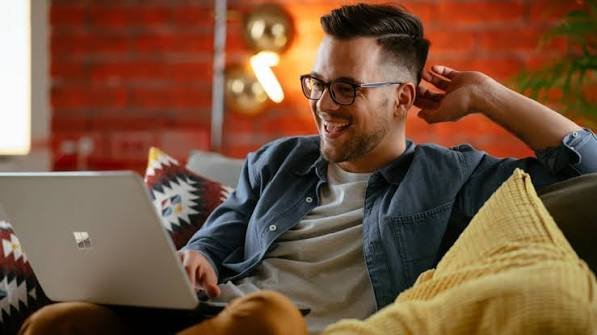 Keep your laptop from overheating on the couch