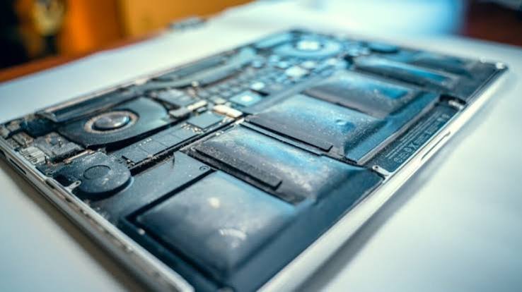 How does heat affect the battery, and what can you do about it?