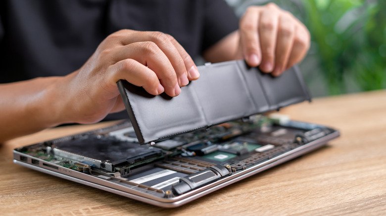 What actually wears down a laptop battery?